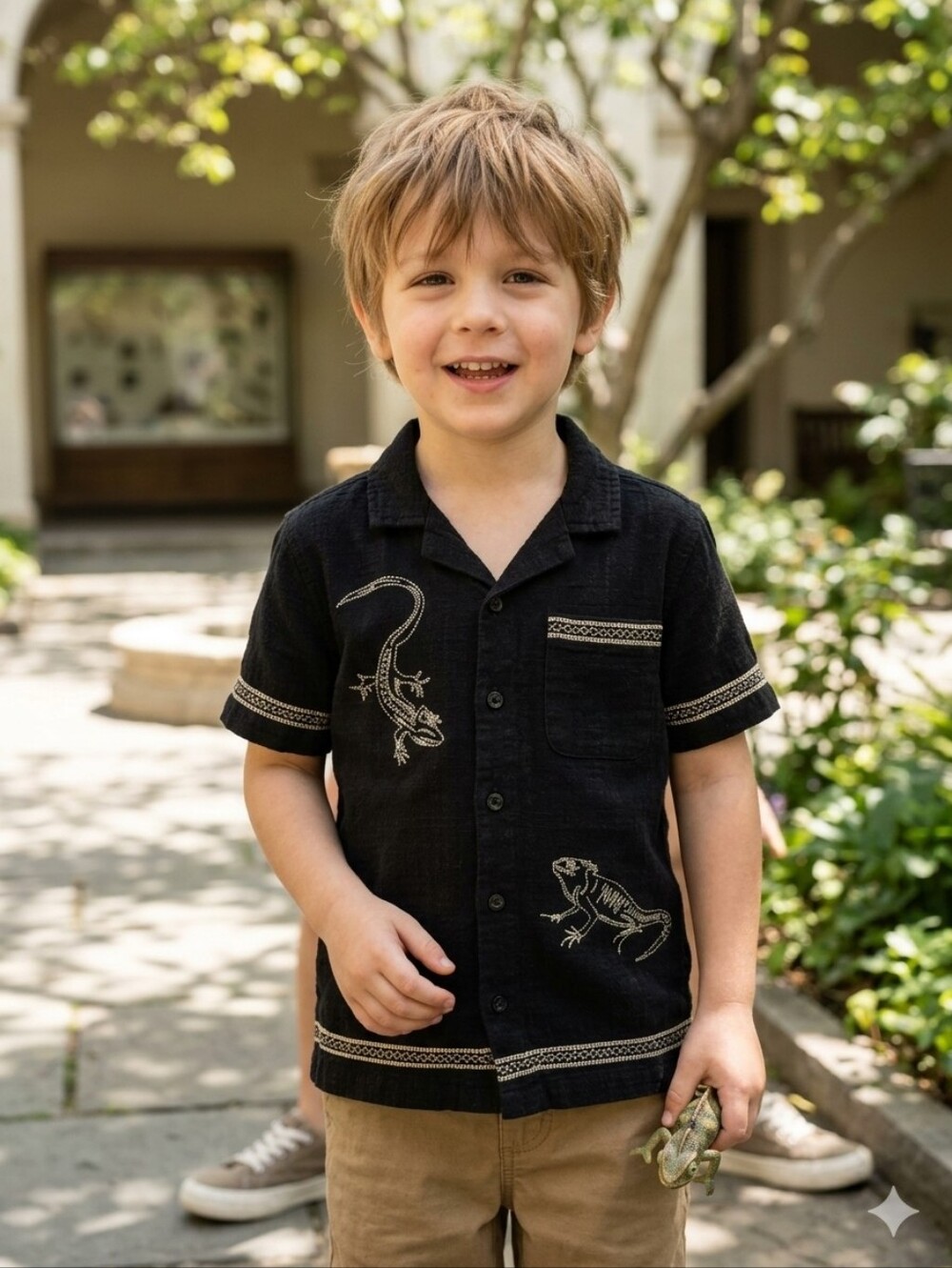 Abercrombie Kids black short-sleeve camp collar button-down shirt-5T